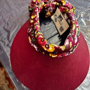 The Upper Crust Sun hat nwt adjustable